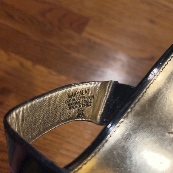 AK Anne Klein Woman’s Black and Gold Heels Size 9.5M - Picture 7 of 7